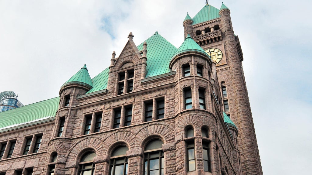 Minneapolis council votes 9-4 to eliminate safety office; Mayor Frey meeting with council members — Bloomington Government news